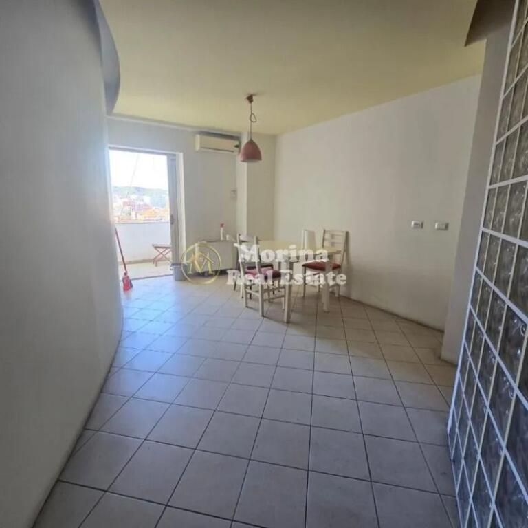 Vendita | Appartamento 3 + 1 + 2 | Zogu I Zi | 340000 €