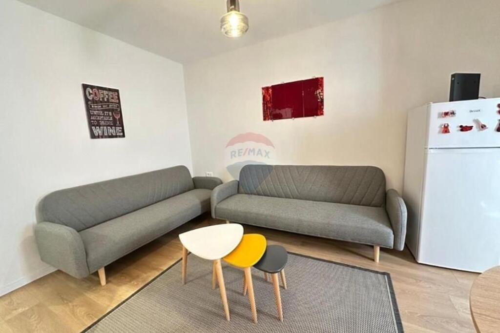 Jepet Garsionjere me qira ne Mine Peza !