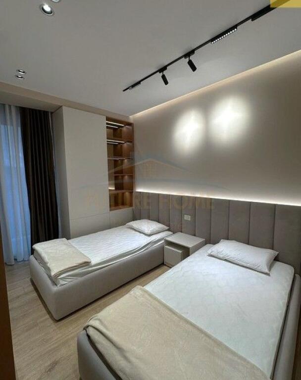 Shitet, Apartament 2+1, Golden Tower Residence, Rruga Mine Peza