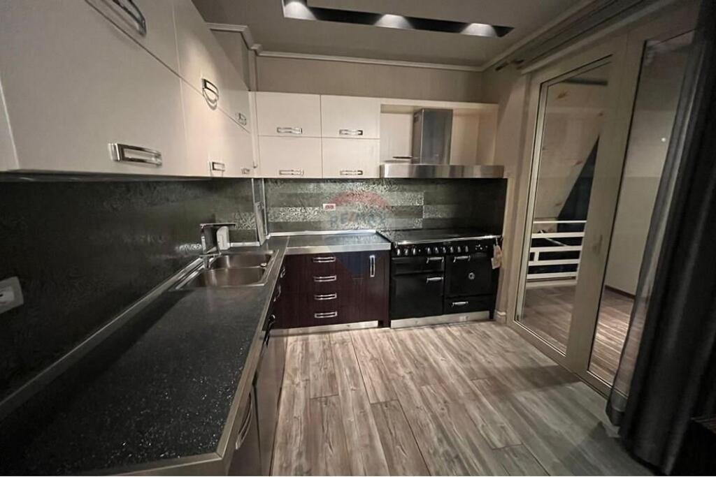 APARTAMENT 2+1+2+ PARKIM -TEK LIQENI I THATE