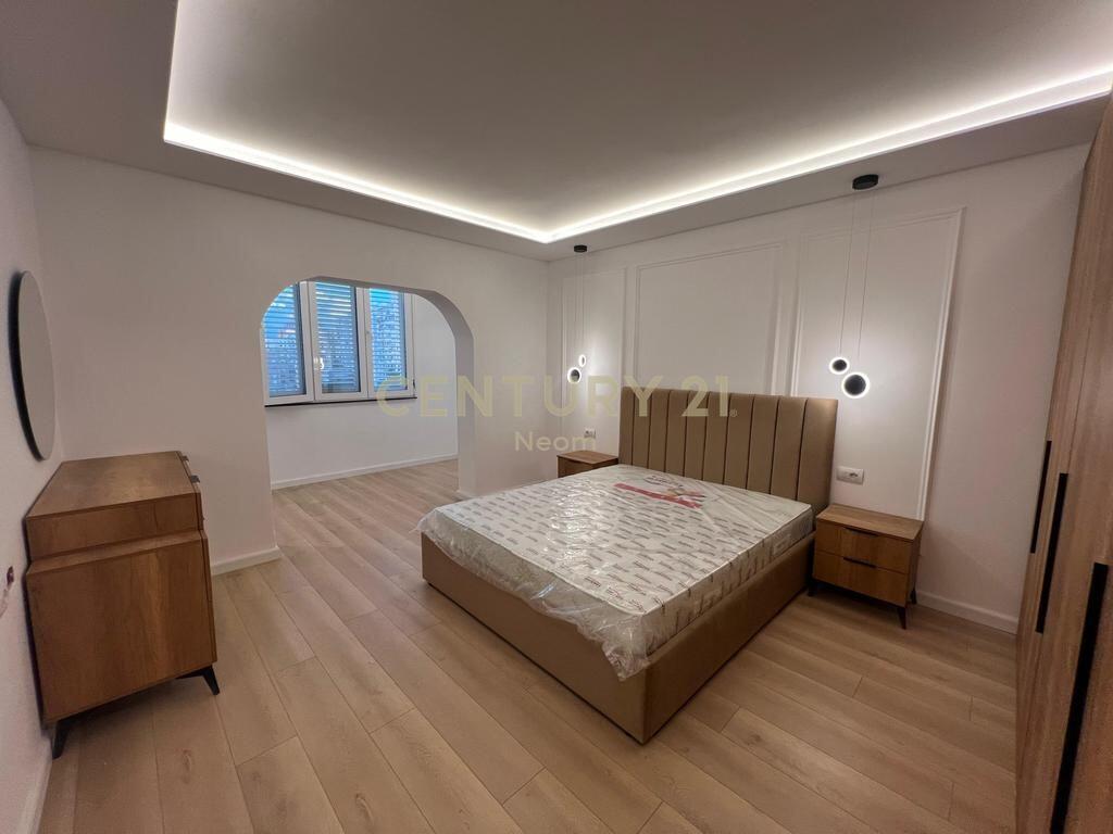 Appartamento IN AFFITTO NEL COMUNE DI PARIGI 2+1