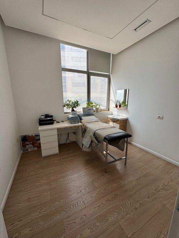 Home / Properties / UNA57592  Search For Apartments, Land, Villas, Offices For Sale Or Rent  Rent, Business Premises, at Rotondo Astiri, Tirana 4,000 €