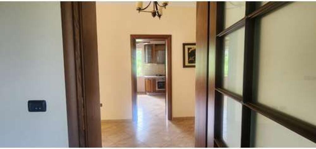 Villa for sale, Peze Helmas