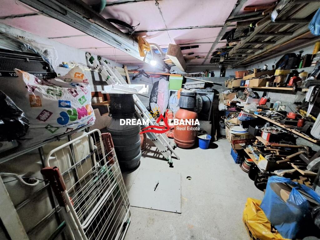 Duplex apartment 3+1 with veranda and 1 basement room for sale on Jordan Misja street near the Serious Crimes Court in Tirana (ID 4139139)
