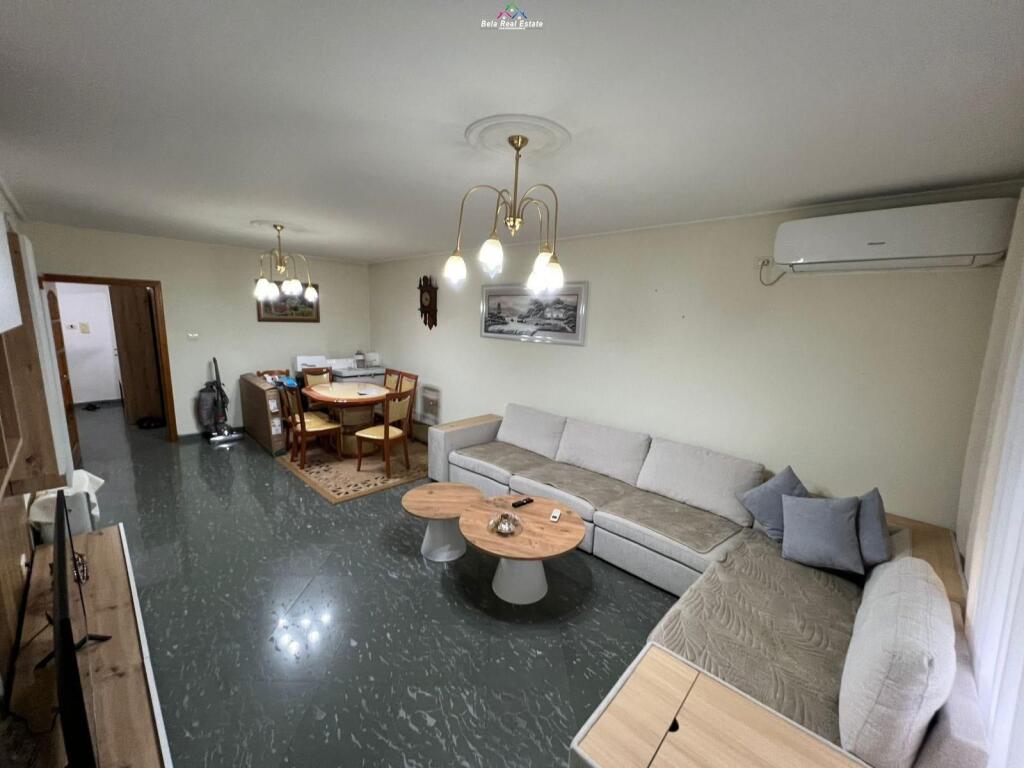 Apartament Me Qera 3+1 Ne Laprake (ID B230188) Tirane