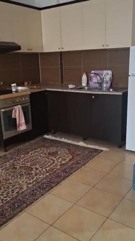 Shitet apartament 1+1 ne Astir