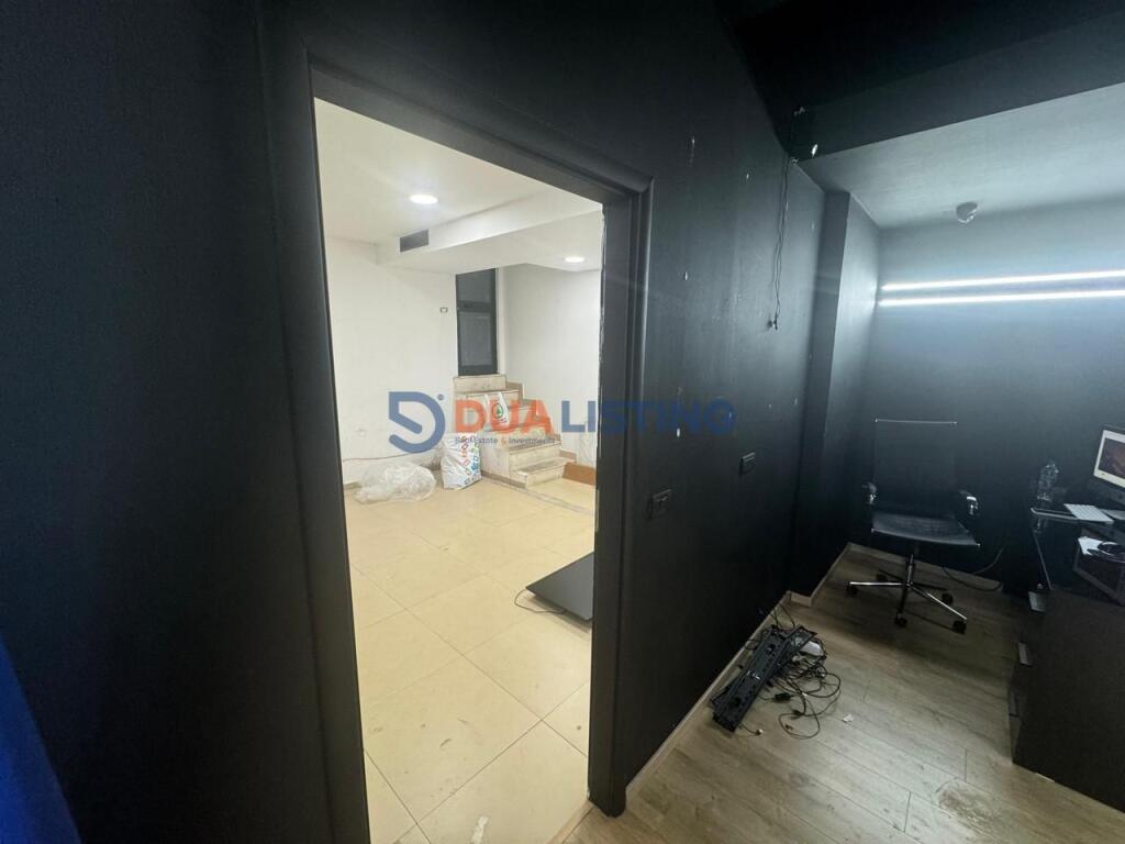 SHITET AMBIENT KOMERCIAL TE ISH EKSPOZITA!