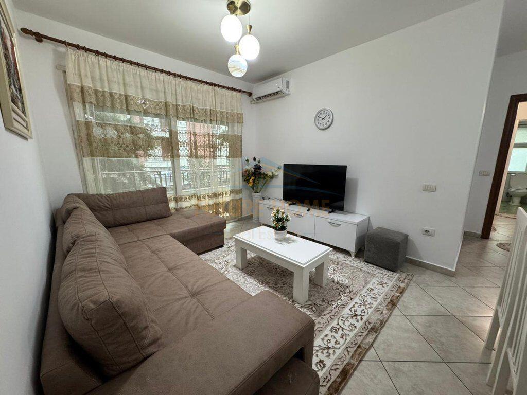 Rent, Apartment 2+1+2, 5 Maji Street, Tirana
