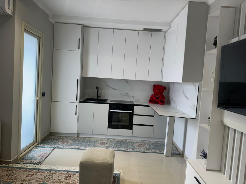 Apartament 2+1 per qira tek Siri Kodra