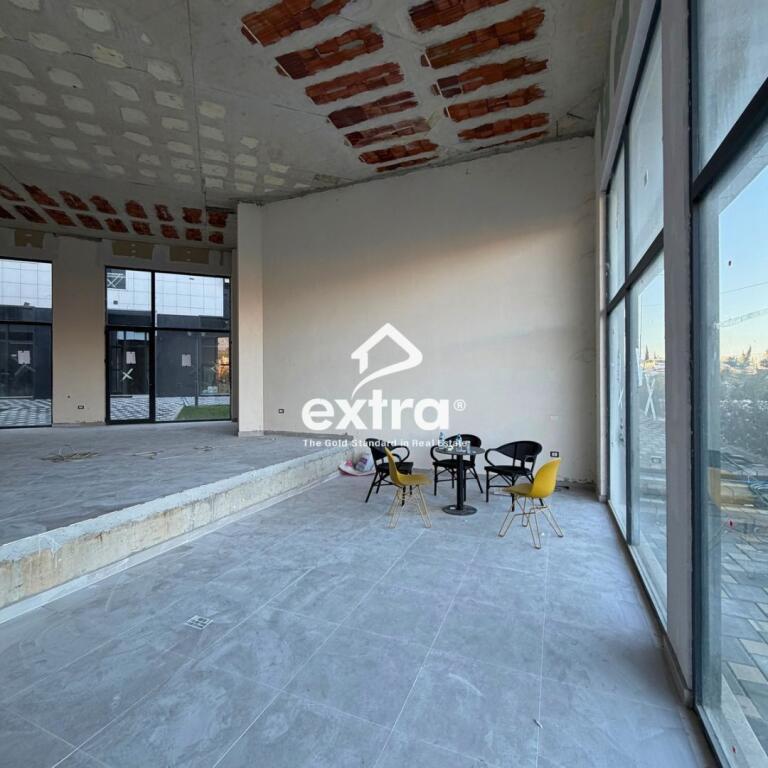 LOCALE COMMERCIALE IN AFFITTO