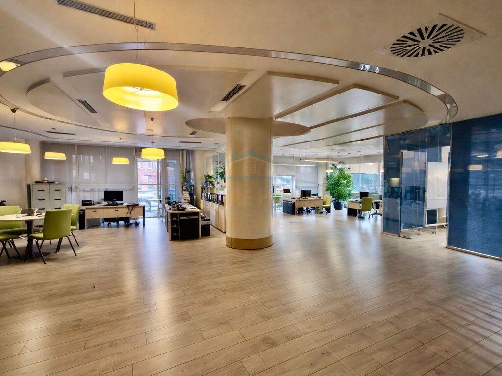 Qira, Ambient Biznesi, Coin Tirana, Stadiumi Air Albania