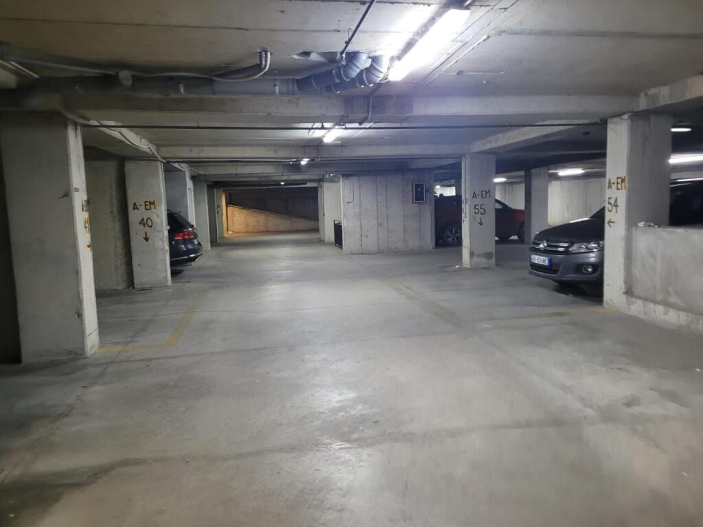 Shitet post parkimi te 21 Dhjetori