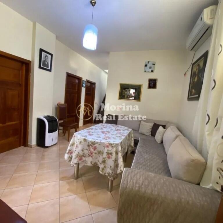Rent | Private house 3 + 1 | Zogu i Parë Boulevard | 850 €/month