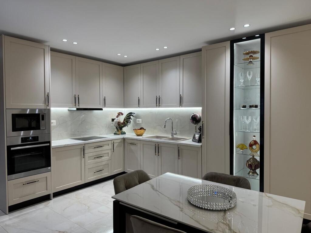 Villa for rent 2+1+2 at Architect Sinani street