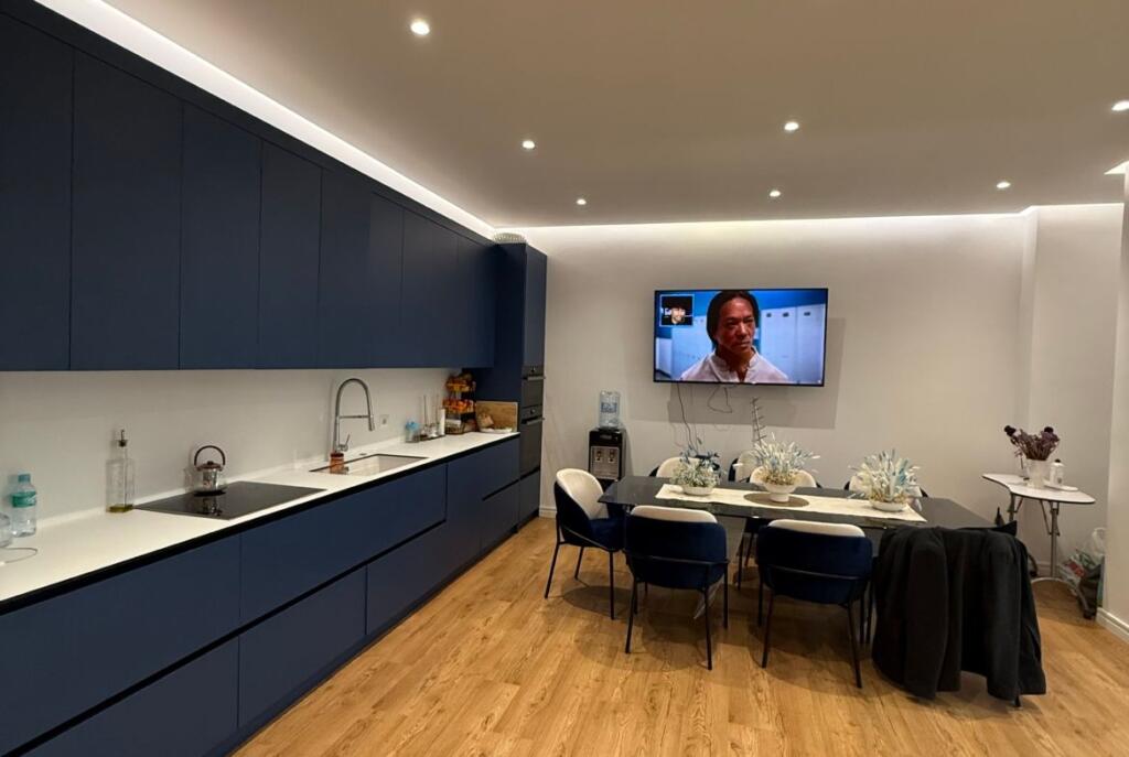 Tek Vilat Alexandros, Shitet Apartament I Investuar Me Cmim Okazion 1640 Euro/m²!