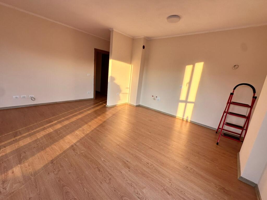 Appartamento - In Affitto - Via 5 Maji