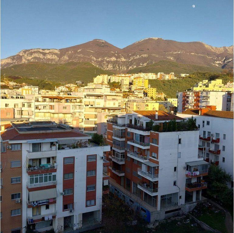 Apartament 2+1 ME QIRA NE FRESK