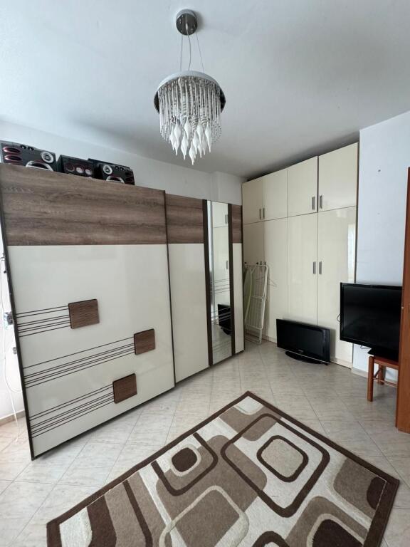 Vendesi in vendita 1+1, Fresk