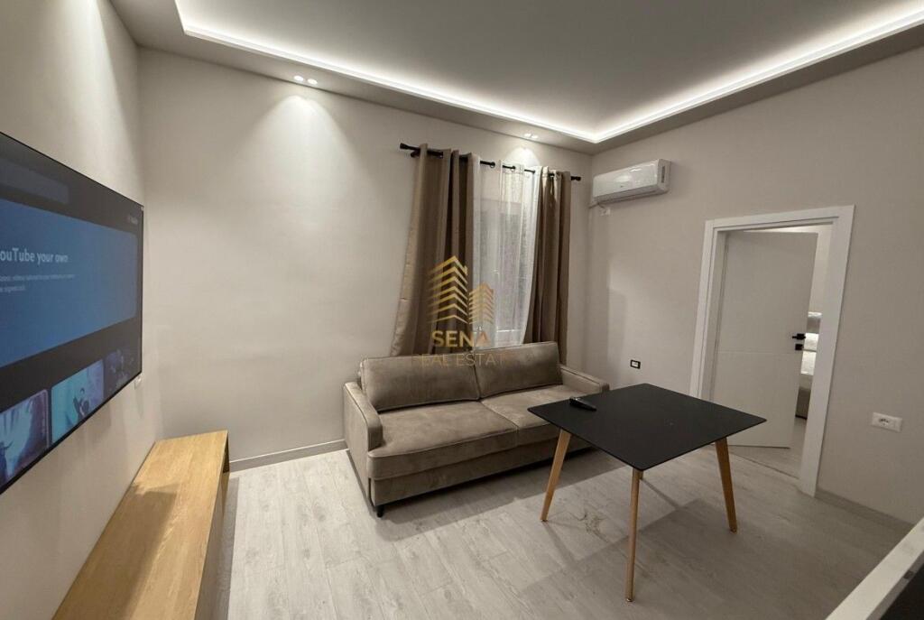 Qira, Apartament 1+1, Qender – Bulevardi Zogu i Pare, 700 Euro/muaj
