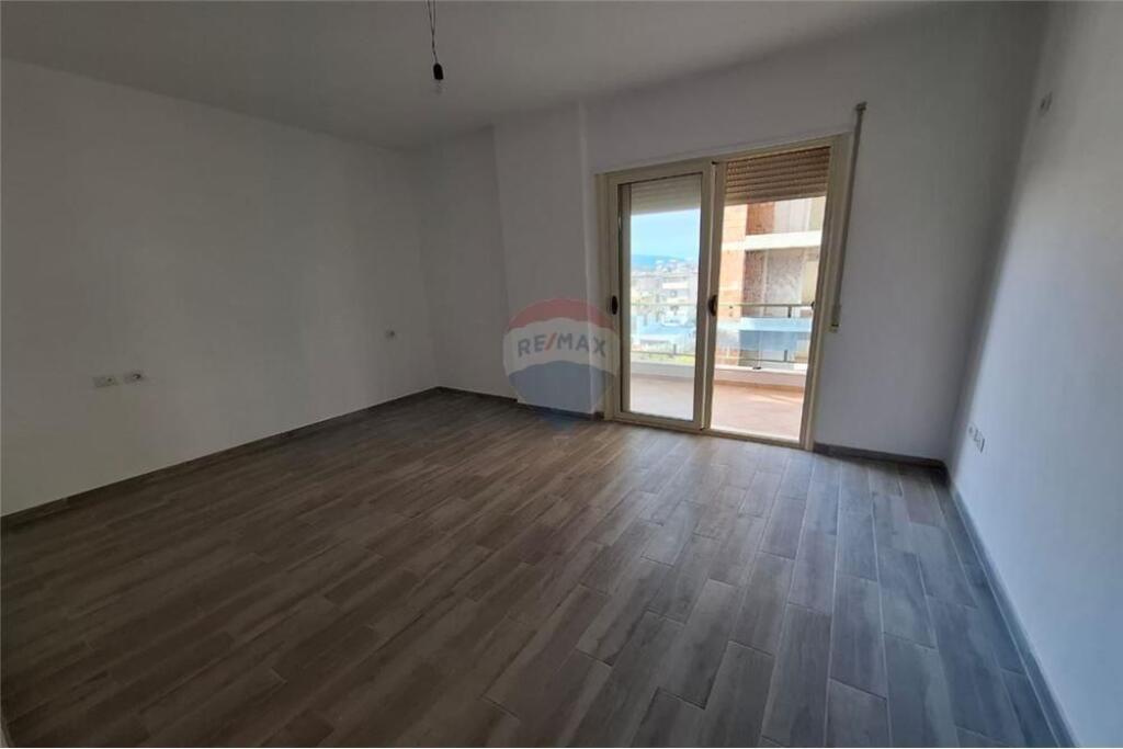 🏡 Apartament 2+1 për Shitje – Rruga Gjergj Kastrioti, Vlorë