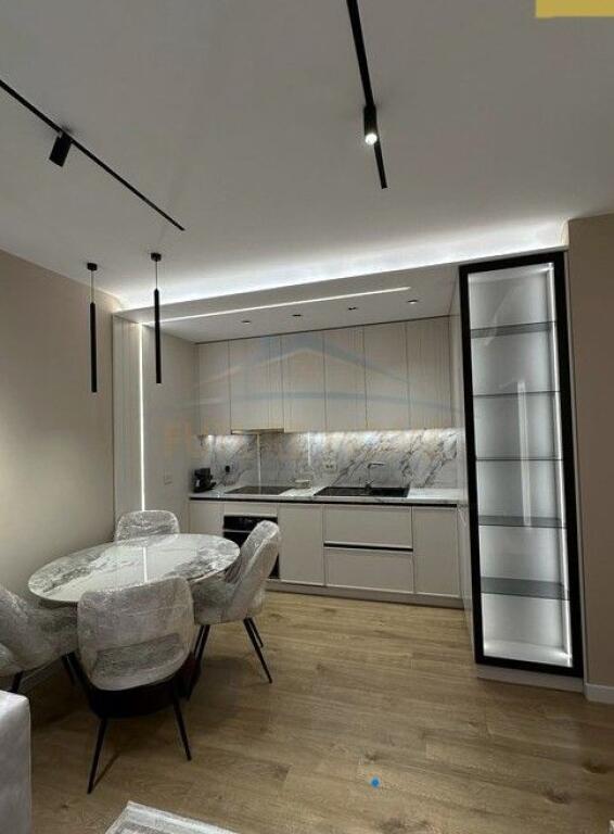 Shitet, Apartament 2+1, Golden Tower Residence, Rruga Mine Peza