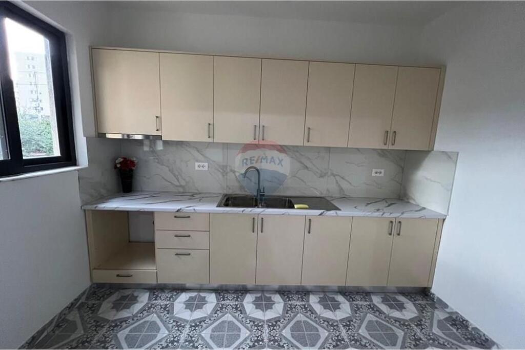 Apartament 2+1- Për Qira - Kodra e Priftit, Tiranë!!! ID: 530581012-4