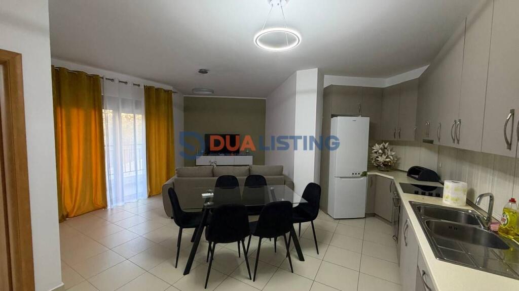 QIRA , APARTAMENT 3+1+2 LIQENI I THATE