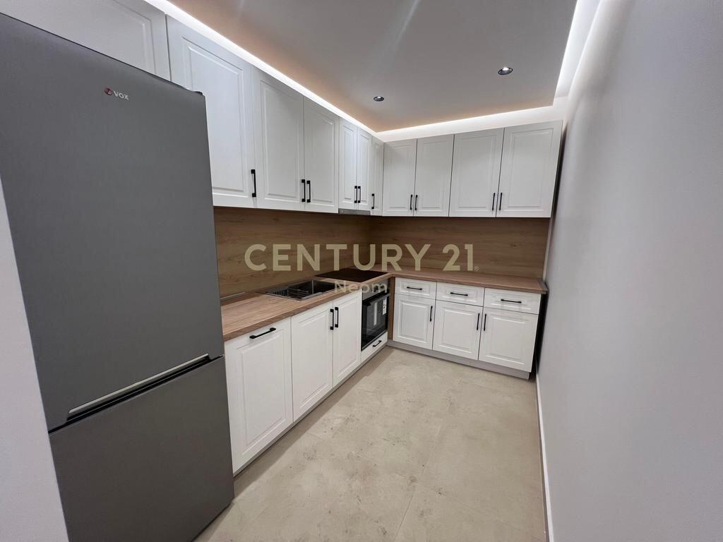 Appartamento IN AFFITTO NEL COMUNE DI PARIGI 2+1