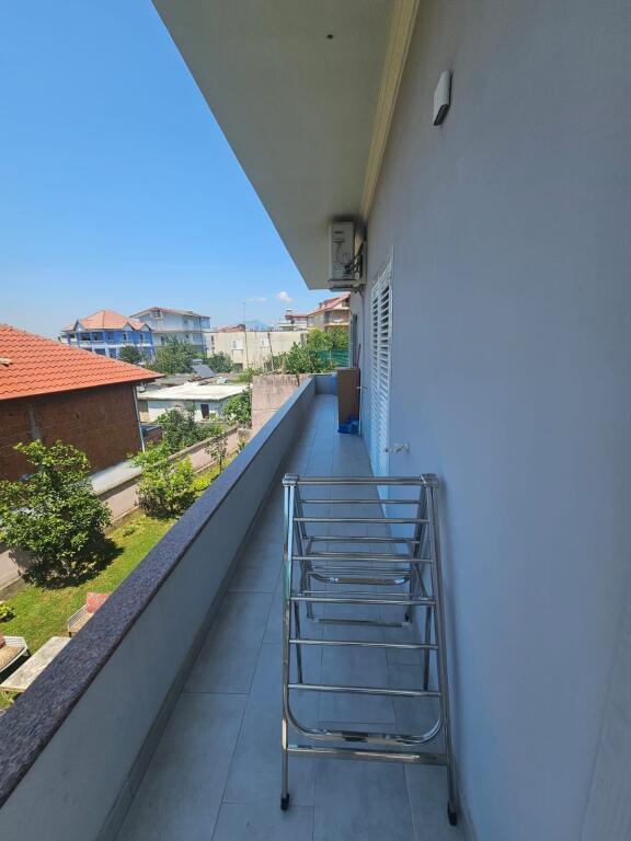 🏠 Jepet me qira apartament 2+1