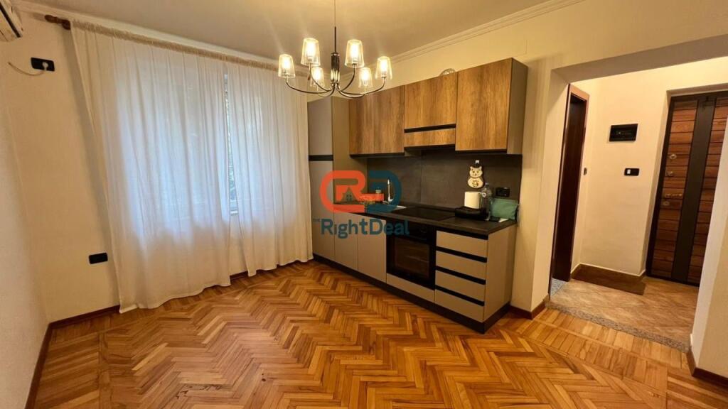 Tek Shkolla Baletit, Jepet Me Qira Apartament 1+1 i Investuar!!!