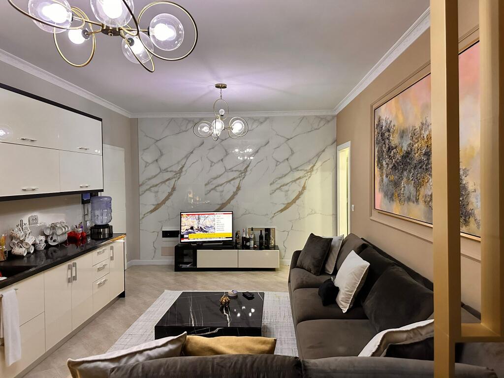 Apartament ne shitje te Eleonor !