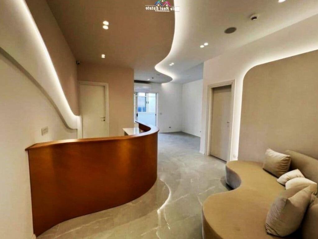 Zyre Me Qera 3+1 Prane Harry Fultz (ID BZ2786) Tirane