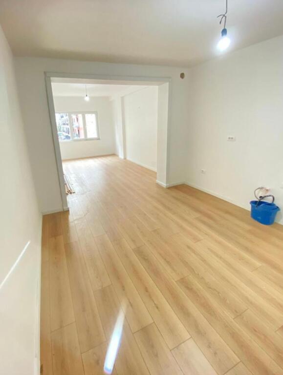 Apartament 1+1 per shitje prane Rruges se Kosovareve