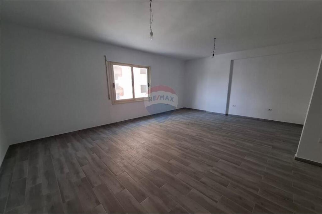 🏡 Apartament 2+1 për Shitje – Rruga Gjergj Kastrioti, Vlorë