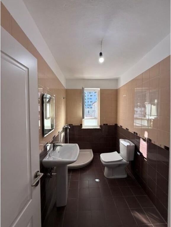 SHESIM APARTAMENT 1+1 prane 21 DHJETORIT!