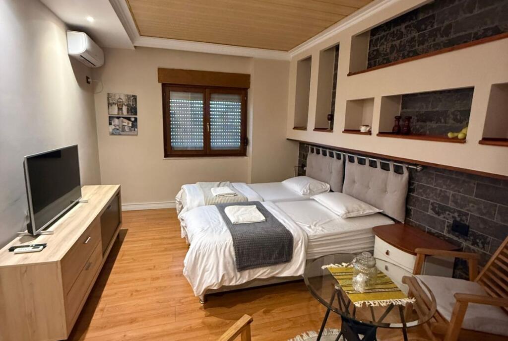 Tek 9 Katshet, Shitet Apartament 1+1 &amp; Garsoniere Ideale Per Qira Ditore!