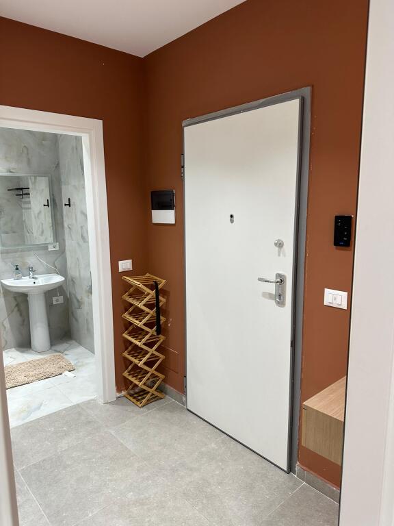 Jepet Me Qira Apartmanet 1+1 📍 Kompleksit Erli  ( Porcelan )