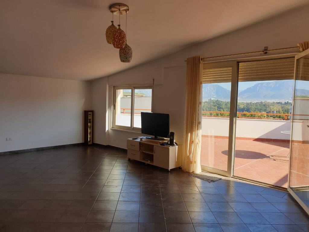 Apartment 3+1 for rent at Dry Lake.