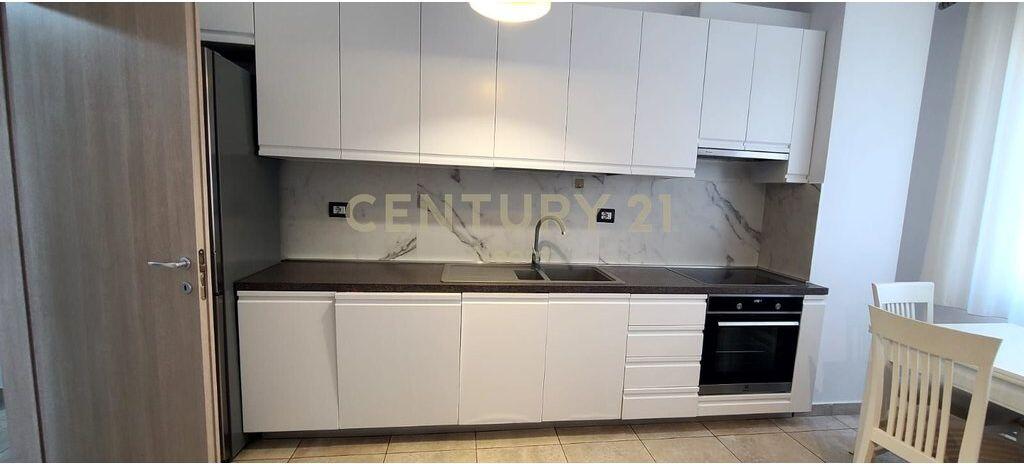 Apartament me QIRA 1+1 ME PARKIM NE KINOSTUDI