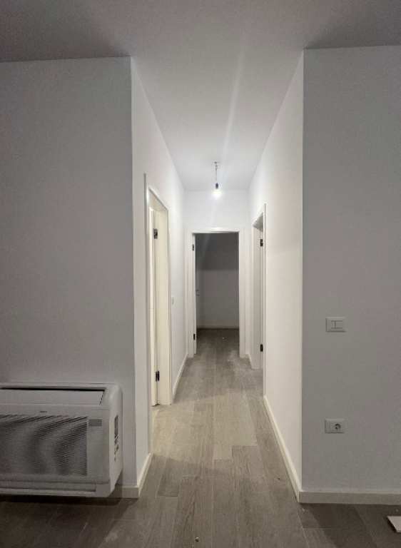 🏢 Jepet me qira zyre 2+1+2  📍 Rruga Dritan Hoxha – Zona Aura