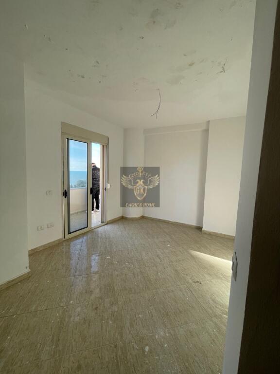 🏡 APARTAMENT ME QERA 2+1+3 BALLKONE VILA E ZOGUT, DURRËS 🏢 I PËRSHTATSHËM PËR BANIM OSE AKTIVITET BIZNESI