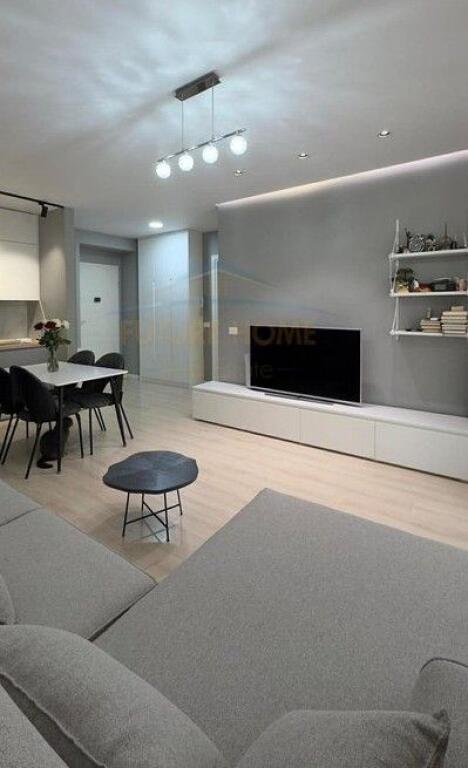 Shitet , Apartament 1+1 , Fiori Di Bosco