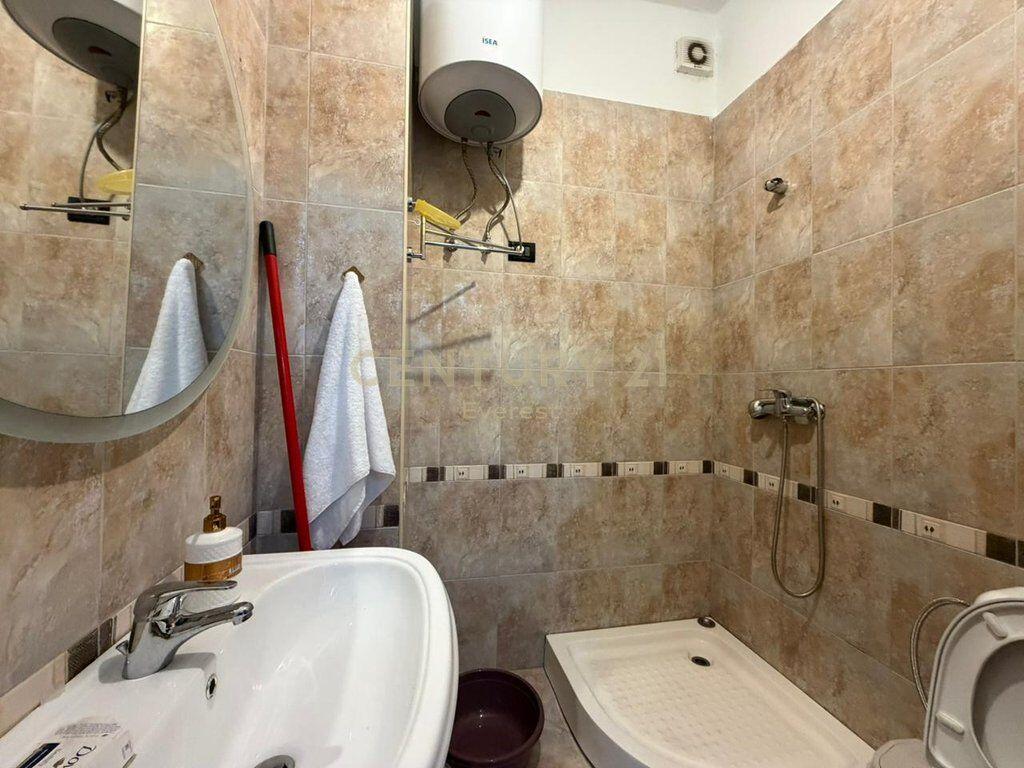 PAZARI I RI, APARTMENT 2+1 FOR RENT