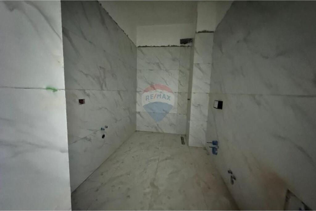 Apartament 1+1 per shitje Porcelan !