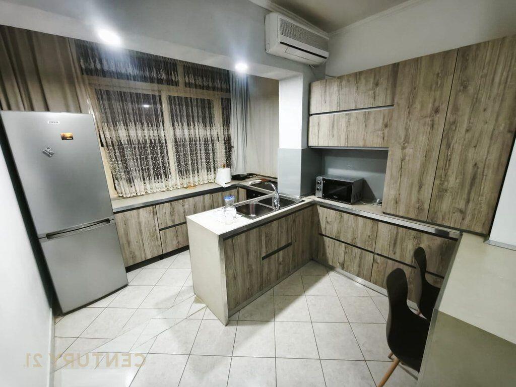 Apartament 2+1 (i konvertuar) Për Shitje në Fresku