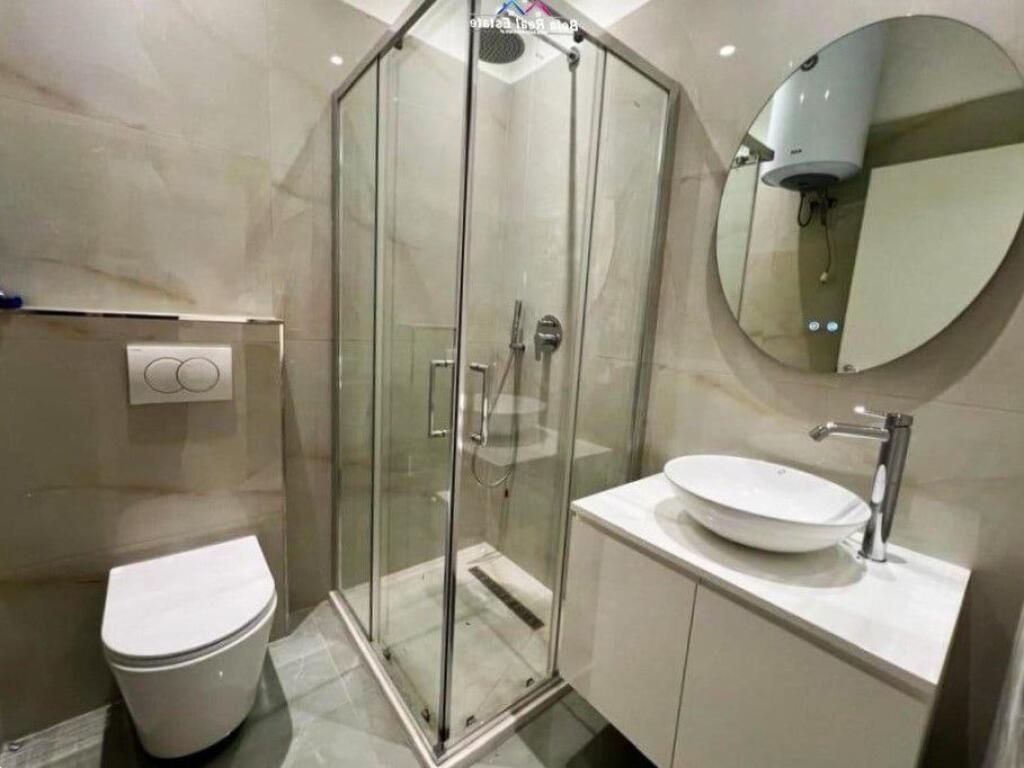 Zyre Me Qera 3+1 Prane Harry Fultz (ID BZ2786) Tirane