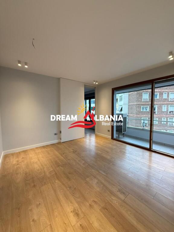 Jepet me Qera Zyre/Ambient Biznesi tek Rruga e Kavajes prane Delijorgjit ne Tirane (ID 4261900)