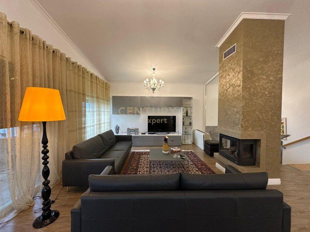 Vilë për Qira në Vend të Qetë – Rezidenca Long Hill, Tirane