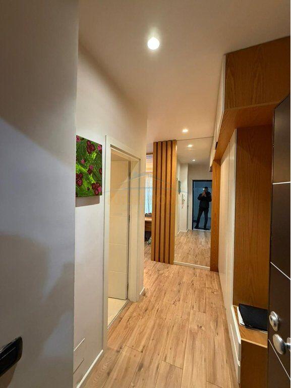 Shitet, Apartament 2+1, Rruga Gramoz Pashko, Fakulteti Ekonomik.