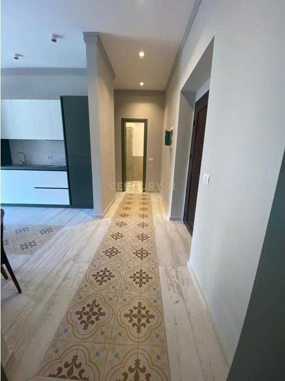 Jepet me qira 2+1 te Hotel Colosseo. 800 € /Muaj Sip. Totale  65m2